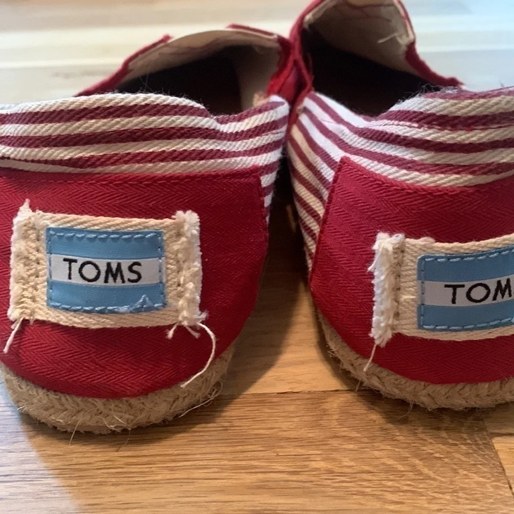 Toms Canvas Alpargata Rope Espadrille Slip-On Shoe Red w/ Stripes Women’s 10M